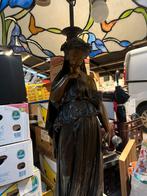 Prachtige bronzen vrouw/ lamp met glas in lood kap, Huis en Inrichting, Lampen | Tafellampen, Ophalen, Zo goed als nieuw, Glas