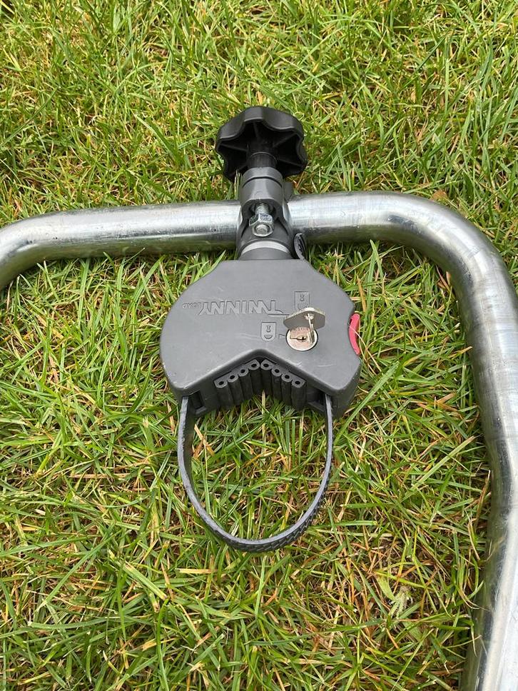 Klem Twinny Load e carrier - frameklem fietsendrager, Auto diversen, Fietsendragers, Zo goed als nieuw, Fietsendrager-accessoire