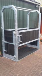 OPVOELBOX/ PAARDENBOX/ STALRAMEN/GROEPSHUISVESTEGING/ RUIVEN