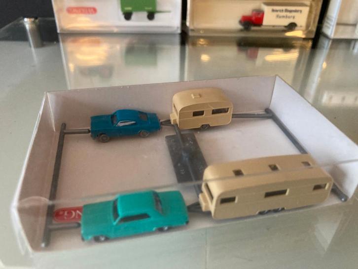 Wiking 9220120 auto Chevrolet Malibu / Opel Rekord + caravan, Hobby en Vrije tijd, Modeltreinen | N-Spoor, Zo goed als nieuw, Overige typen