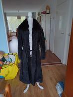 Zwarte suède jas met bontkraag, Ophalen of Verzenden, Zo goed als nieuw, Maat 38/40 (M), Zwart