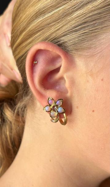 Diamanten opaal exclusief 18k gouden set dames oorbellen beschikbaar voor biedingen
