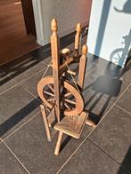 Spinnewiel zeer oud, Ophalen, Gebruikt, Spinnewiel