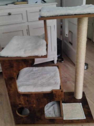 Acaza kattenhuis/krabpaal  beschikbaar voor biedingen