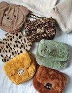 Diverse teddy fluffy tassen crossy body, Sieraden, Tassen en Uiterlijk, Tassen | Damestassen, Ophalen of Verzenden
