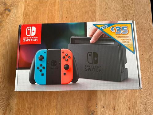 Nintendo Switch console met accesoires en extra controllers, Spelcomputers en Games, Spelcomputers | Nintendo Switch, Gebruikt