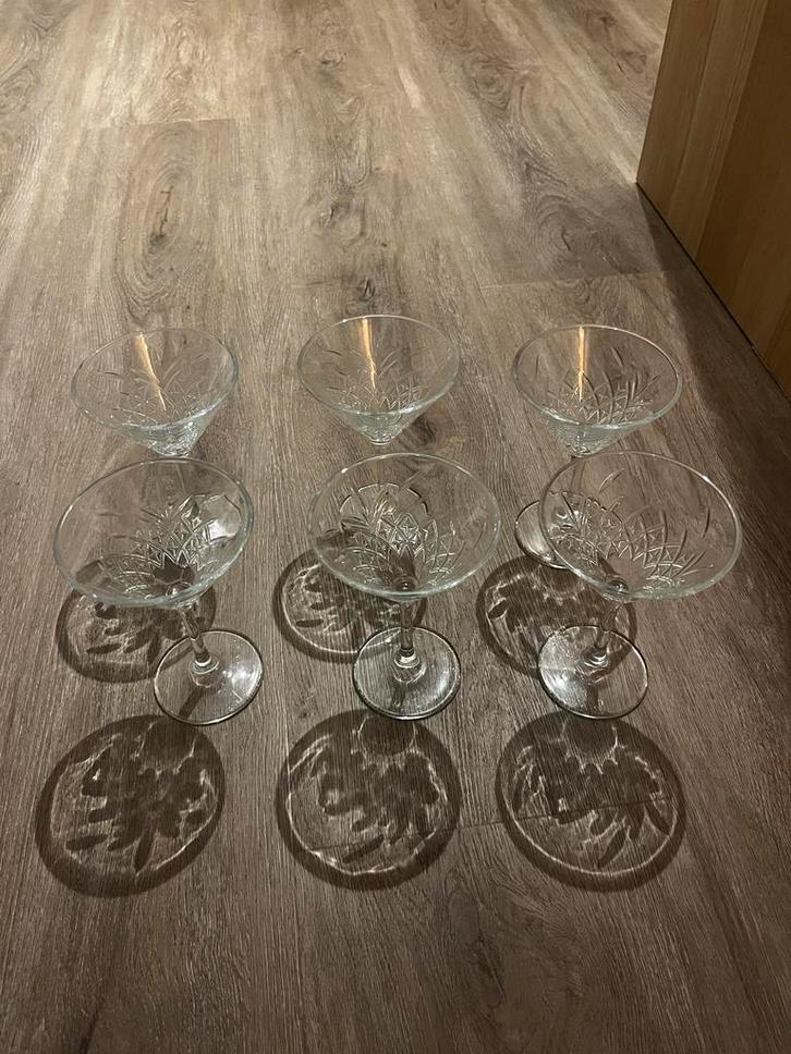 6 Nieuwe Martini Glazen in Doos, Huis en Inrichting, Keuken | Servies, Nieuw, Glas of Glazen, Overige stijlen, Glas, Ophalen of Verzenden