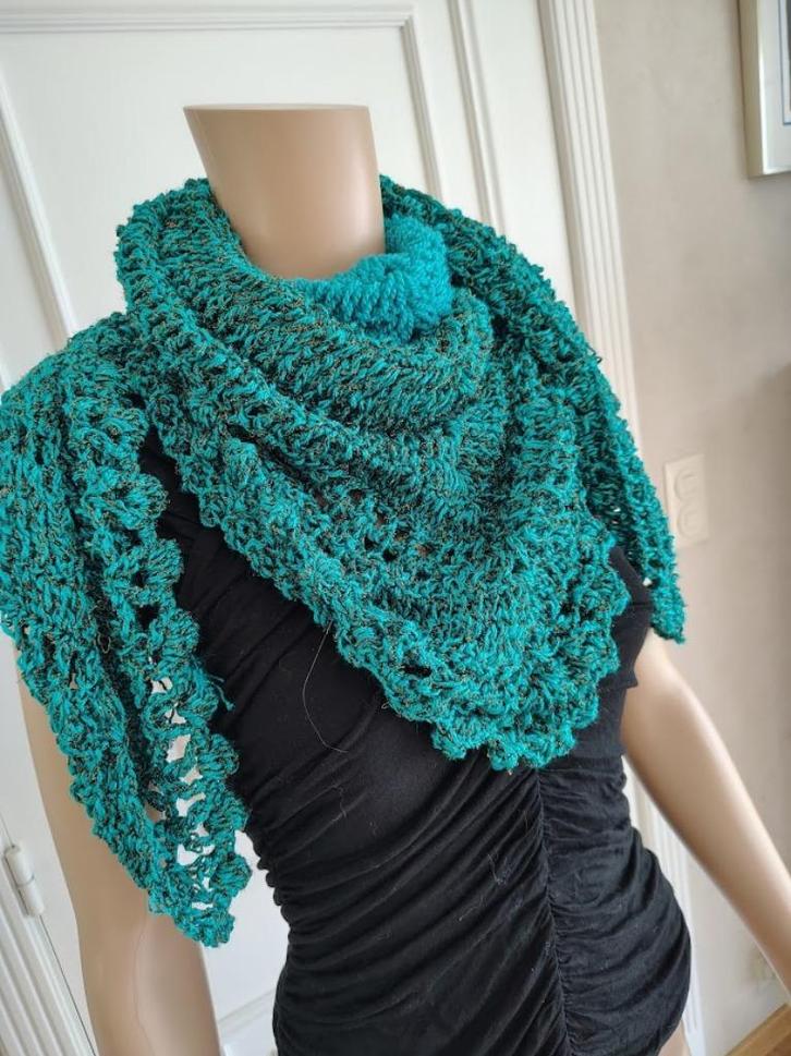 Donker gras groene punt sjaal met glitters, Kleding | Dames, Mutsen, Sjaals en Handschoenen, Nieuw, Sjaal, Maat 42/44 (L), Verzenden