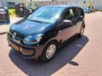 Volkswagen up! 1.0 5-DRS 2016 Zwart - NAP✅  - bluemotion, Auto's, Voorwielaandrijving, Up!, 840 kg, 4 stoelen