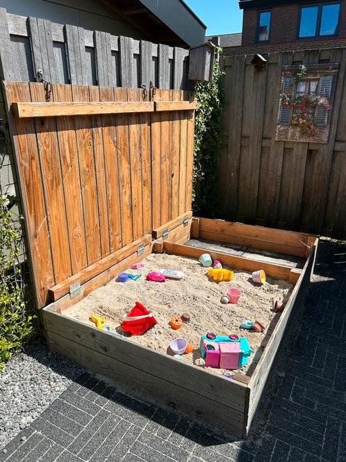 Afsluitbare douglas zandbak met opbergruimte, Kinderen en Baby's, Speelgoed | Buiten | Zandbakken, Zo goed als nieuw, Ophalen