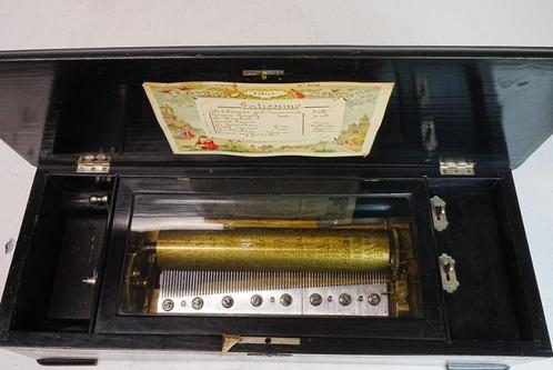 Antieke speeldoos/ muziekdoos uit 1896., Antiek en Kunst, Antiek | Tv's en Audio, Ophalen