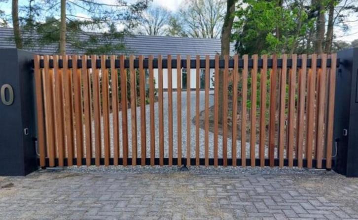 Hardhouten palen, Tuin en Terras, Tuinhekken en Hekwerk, Zo goed als nieuw, Tuinhek, Hout, Ophalen