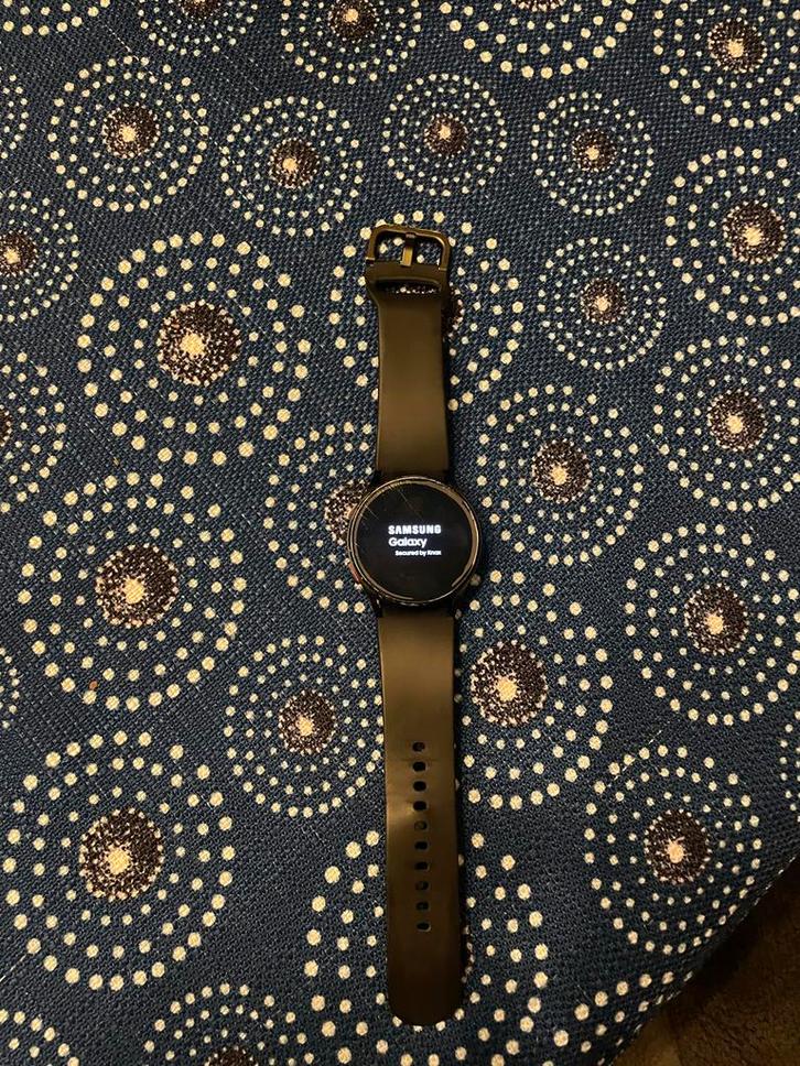 Samsung Galaxy Watch 4 - 40mm, Sieraden, Tassen en Uiterlijk, Smartwatches, Gebruikt, Android, Zwart, Afstand, Calorieverbanding