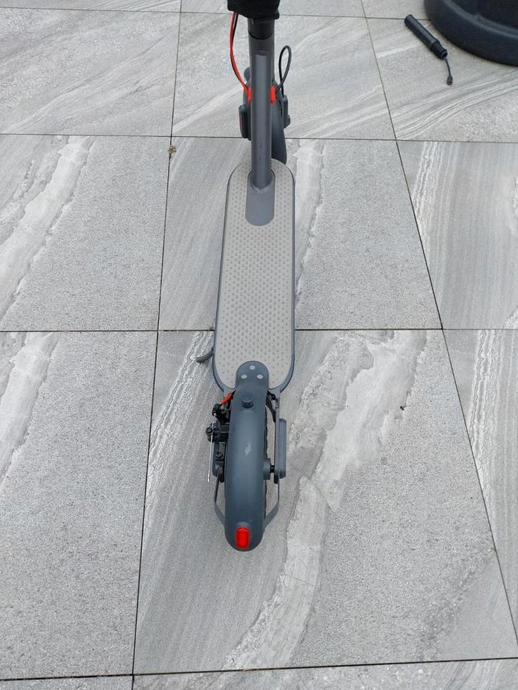 elektrische step te koop !!!, Fietsen en Brommers, Steps, Gebruikt, Elektrische step (E-scooter), Ophalen of Verzenden