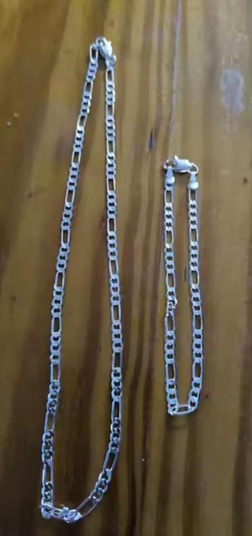 Zilveren ketting met zilveren armband en nog meer  beschikbaar voor biedingen
