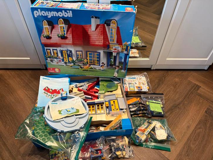3965 playmobil moder woonhuis, met inrichting en zwembad, Kinderen en Baby's, Speelgoed | Playmobil, Gebruikt, Complete set, Ophalen