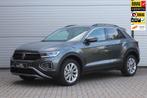 Volkswagen T-ROC 1.5 TSI DSG Life Edition LED/$-seizoensband, Stof, 4 cilinders, Adaptive Cruise Control, SUV of Terreinwagen