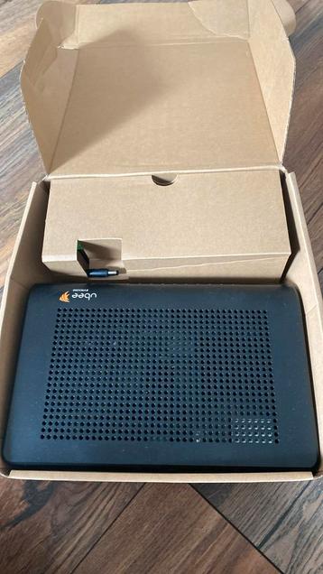 Ubee dual band switch / modem beschikbaar voor biedingen