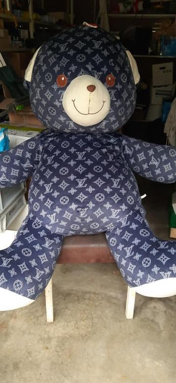 Grote knuffelbeer 1.40m groot (kinderspeelgoed) beschikbaar voor biedingen