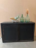 Vintage schoolkast / kast, Ophalen, Studio Larilo, Studilarilo@gmail.com, Zo goed als nieuw