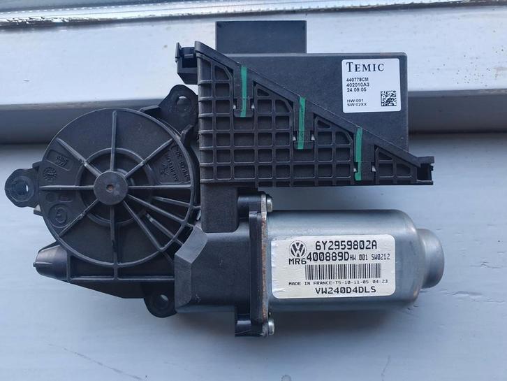 Te koop Raammotor 6Y2959802A L.v. Vw Polo 9N3 Transporter!!, Auto-onderdelen, Ruiten en Toebehoren, Ophalen of Verzenden