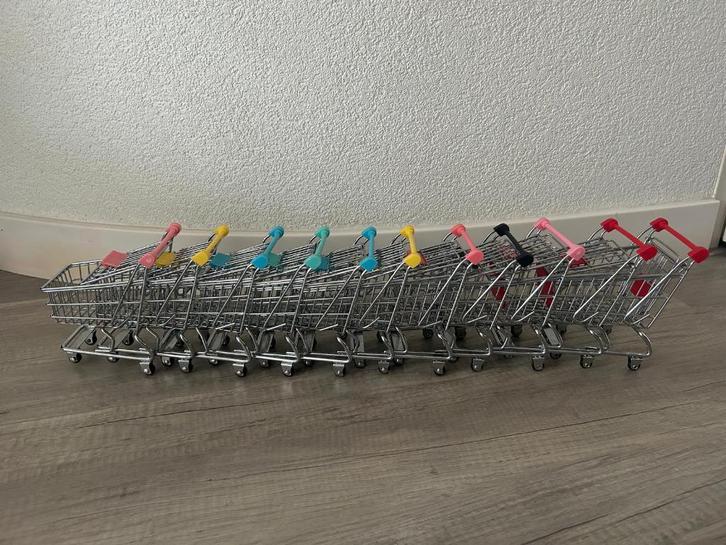 Diverse mini winkelwagentjes, Huis en Inrichting, Overige Huis en Inrichting, Zo goed als nieuw, Verzenden