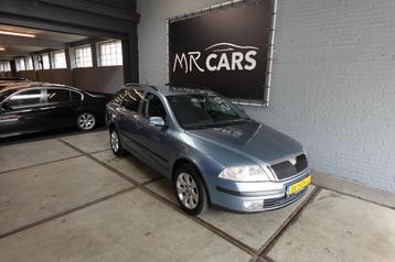 Skoda Octavia Combi 2.0 FSI Elegance Airco/Cruise control/Pa