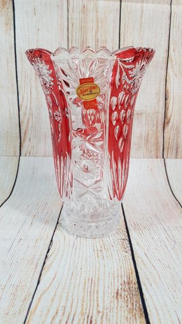 Anne Hutte loodkristal Boheemse vaas geslepen kristal. VIT beschikbaar voor biedingen