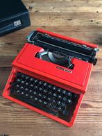 Vintage typemachine Olivetti Dora - Rood, Diversen, Typemachines, Ophalen of Verzenden, Zo goed als nieuw