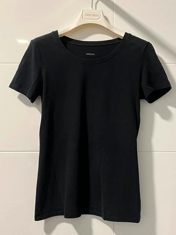 Marccain zwart shirt, mt N2 = 36 beschikbaar voor biedingen