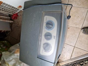 Te koop in goede staat mobiele airco  beschikbaar voor biedingen