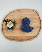 Gloednieuw gehaakte knuffel eendje blauw roze gespikkeld, Ophalen of Verzenden, Nieuw, Overige typen