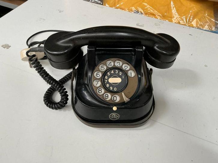 Vintage Zwarte Telefoon met Draaischijf.WD-026, Telecommunicatie, Vaste telefoons | Niet Draadloos, Gebruikt, Met draaischijf