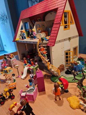 Grote set Playmobil - oa villa (4279), kinderkamers (9270/55