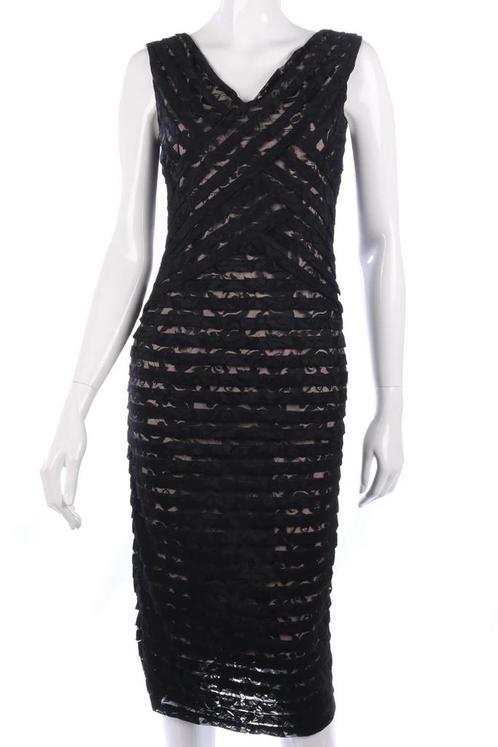 Mint Velvet prachtige slankkledende jurk zwart kant 38, Kleding | Dames, Jurken, Zo goed als nieuw, Maat 38/40 (M), Zwart, Onder de knie