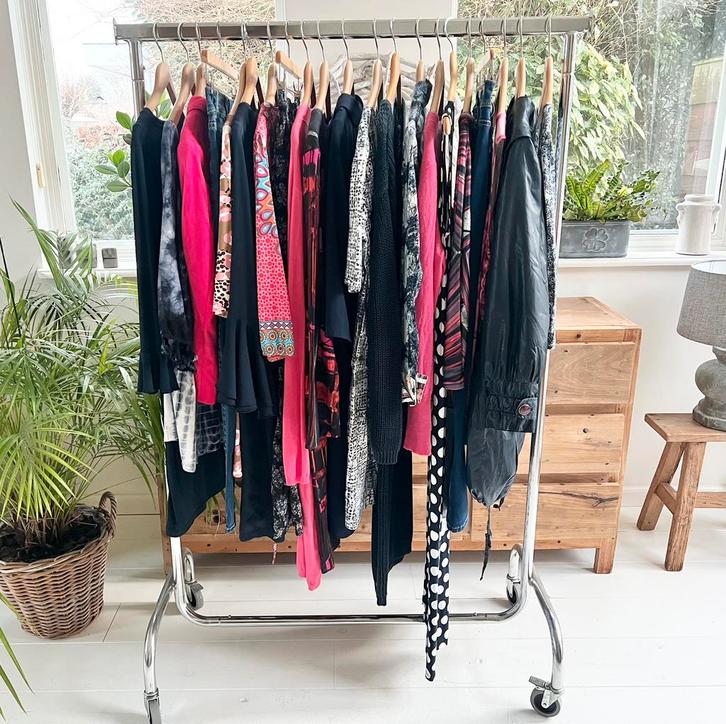 Prachtige partij met merkkleding, Kleding | Dames, Dames-kledingpakketten, Zo goed als nieuw, Maat 38/40 (M), Ophalen of Verzenden