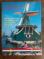 Nederland in Kleur - 5 talig fotoboek - prima staat, Overige merken, Ophalen of Verzenden, Zo goed als nieuw, Reisgids of -boek
