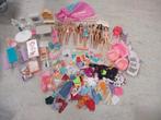 Vintage Barbies en veel accessoires, Ophalen of Verzenden, Gebruikt, Barbie