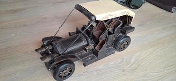 Vintage model auto oldtimer beschikbaar voor biedingen