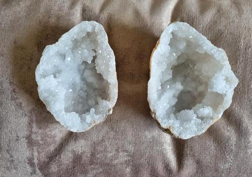 Prachtige geode-set van Bergkristal *nieuw*, Verzamelen, Mineralen en Fossielen, Mineraal, Ophalen of Verzenden