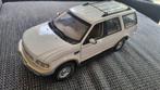 Ford Expedition Eddie Bauer SUV  UT models, 1:18, Hobby en Vrije tijd, Modelauto's | 1:18, Ophalen of Verzenden, Zo goed als nieuw