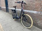 GAZELLE AMI MIDDENMOTOR LAGE INSTAP FIETS 57 CM MAAR 555 KM, Fietsen en Brommers, Versnellingen, Zo goed als nieuw, Gazelle, 56 cm of meer