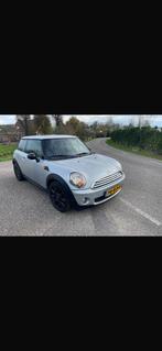 Mini 1.4 16V ONE 2007 Grijs, Auto's, Mini, Voorwielaandrijving, Stof, Zwart, 4 stoelen