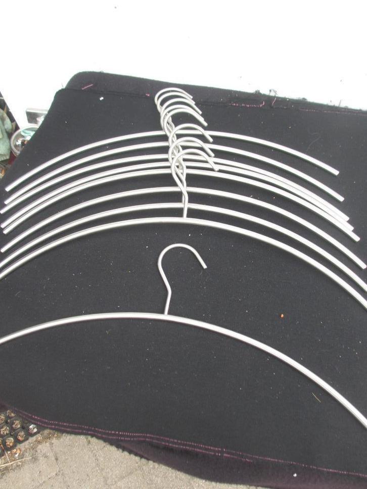 VIJF Sets kleerhangers voor kapstok oa Palaset Finland/ Zack, Huis en Inrichting, Woonaccessoires | Kapstokken, Gebruikt, Overige typen