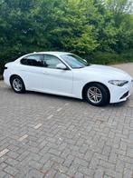 Alfa Romeo Giulia 2.2 JTD 136pk 2018 Wit, Auto's, Alfa Romeo, 150 €/maand, 4 cilinders, Wit, Origineel Nederlands