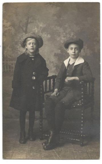 (4) Oude nostalgische foto beschikbaar voor biedingen