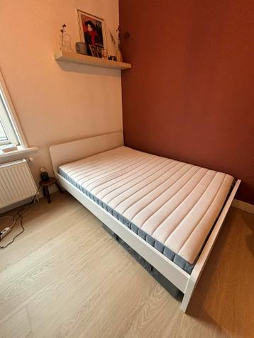 Ikea bedframe Askvoll - afbeelding 1