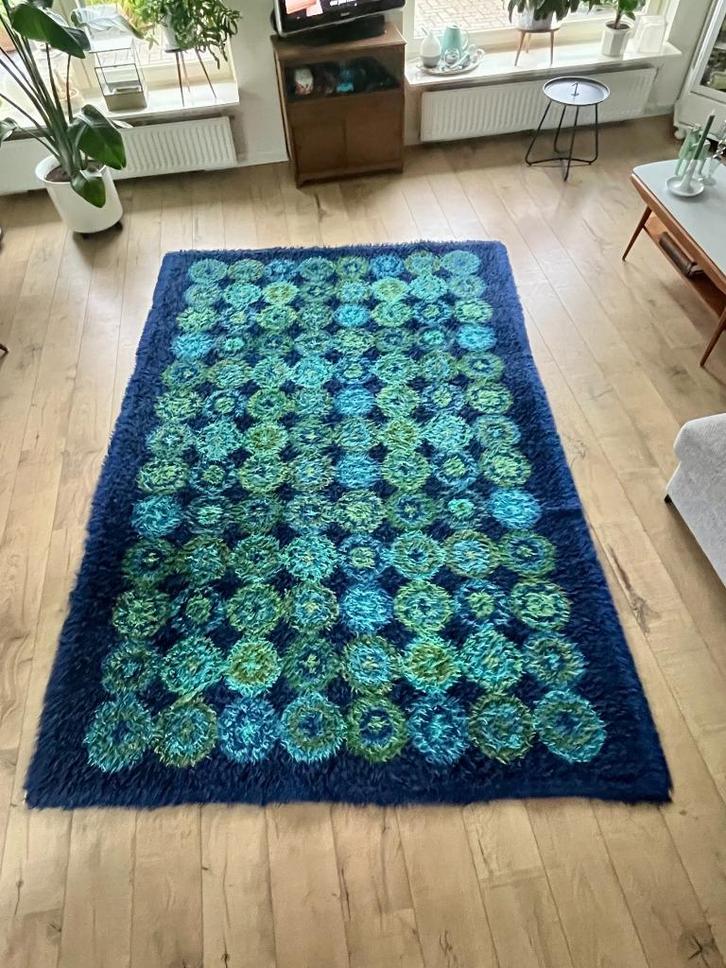 Scandinavisch vintage blauw/groen vloerkleed, Huis en Inrichting, Stoffering | Tapijten en Kleden, Gebruikt, 100 tot 150 cm, 200 cm of meer