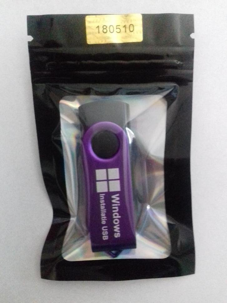 Windows 11 Pro installatie USB, Computers en Software, Besturingssoftware, Nieuw, Windows, Ophalen of Verzenden