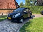 Toyota Yaris 1.0 VVTi-NIEUWE APK-LEES TEKST-, Voorwielaandrijving, Stof, Gebruikt, Zwart